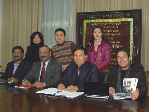 The president-Mr. Wang Jia'an has succeeded in signing Contract of supplying 1500tpd production line with India AMRIT CE